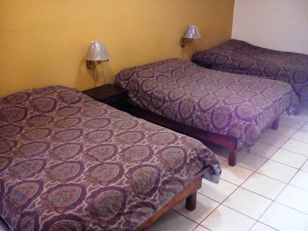 Hotel Los Balcones Parras de la Fuente Δωμάτιο φωτογραφία