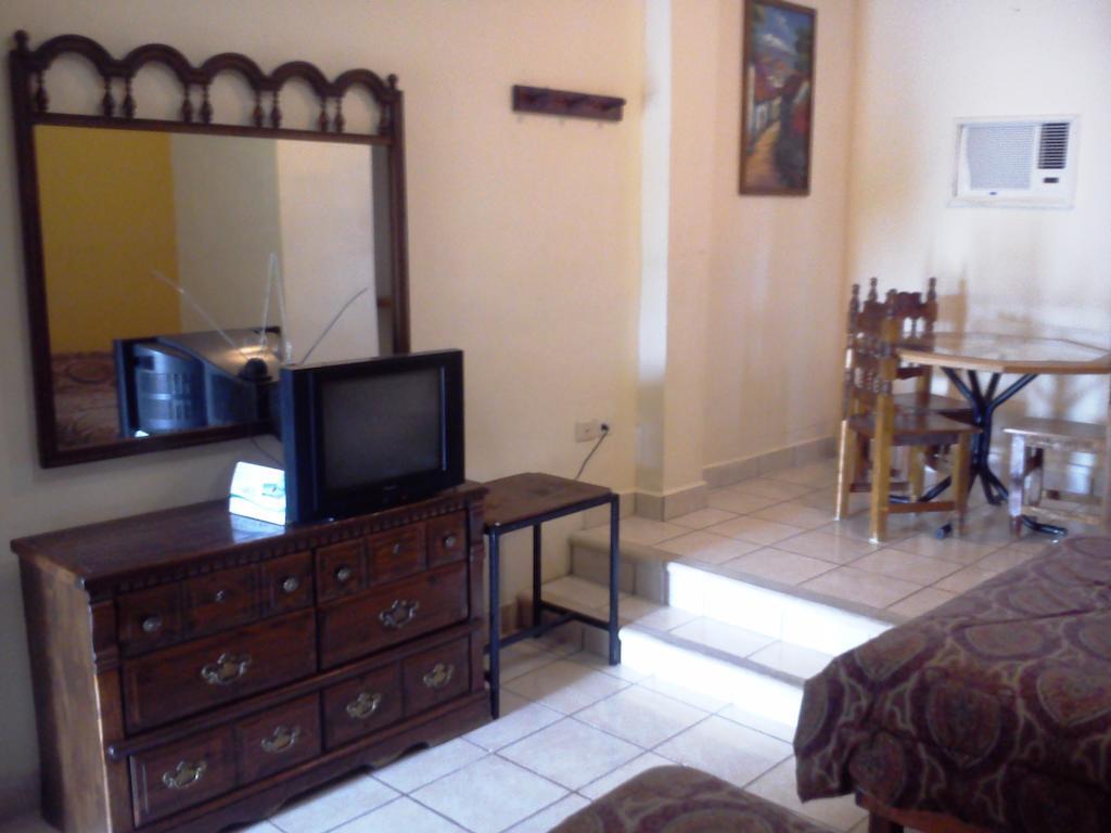 Hotel Los Balcones Parras de la Fuente Δωμάτιο φωτογραφία